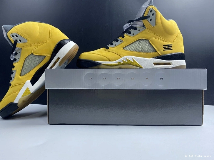  454783-701 Jordan Tokyo  Air 1115